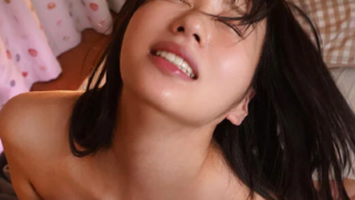 副業禁止の経理部美女とデリヘル呼び出し、普段とのギャップがエロく腰を振る情景