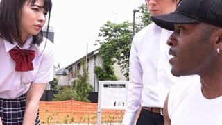 未発育なJKがホームレスの黒人に種付けされる