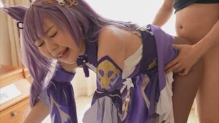 美少女コスプレイヤーが孕ませる意図で中出しセックスされる作品。