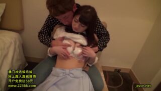 薄毛の美人奥様と激しい性交