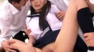 強制レイプで痙攣絶頂する美少女JK