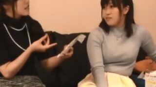 居酒屋でお持ち帰りした素人娘と4P