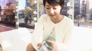 お金に困った素人が金に負け、顔射パコに手を出し、やや後悔する。