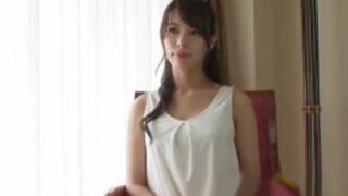 昼間でも不倫セックスを楽しむ巨乳妻