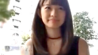 19歳女子大生が野外でチンポを差し出した結果