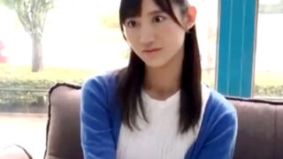 清楚系JDが童貞役のプロ男優に激しく突かれ、絶頂を迎える