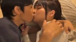 慣れない私…付き合いが浅いカップルのラブラブパコ