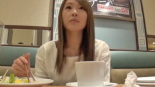 後楽園在籍の現役JDをナンパし、ホテルへ連れ込んで中出し