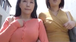 友達といるとエロ行為の限界に挑む素人JDたちの検証