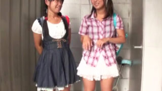 公園でスク水ロリとパコ