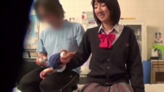 清純JKが悪徳整体師の猥マッサで発情し、中出しで絶頂する