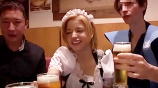 日本人カップルのKA・TA・Iが旅行中に白人女性が寝取り中出し