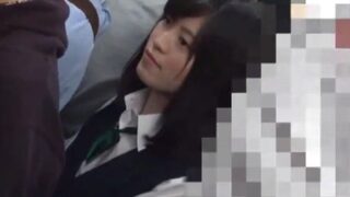 電車内でJKが痴漢に襲われ、列車から降りて倉庫に連れ込まれてレイプされる。