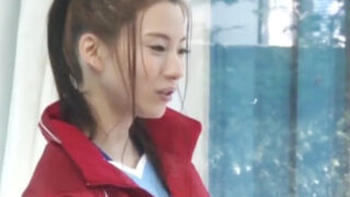 スポーツ中のJDをMM号で捕獲し、中出しとマッサージを実施。