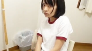 逆らえない体操服JKを脅迫し、睨まれ続ける教師のSEX