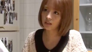 「止めて下さい…！」自暴自棄の隣人にレイプされた人妻