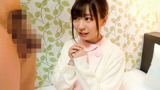 病院前でナンパした天使ナースに、包茎・インポ・童貞の3重苦が中出しされる。