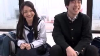 JKカップルのナンパ→MM号越しのNTR。