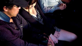 映画館で痴漢・レイプされた人妻