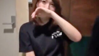 デカパイ看板娘と個室トイレでセックス