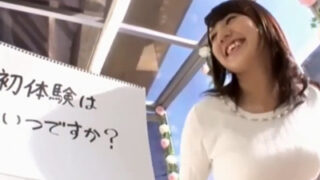 デカチンを笑顔でハメる素人女子大生