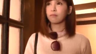 元芸能人の坂口杏里が連続した性的暴行にさらされ、精神的に混乱した
