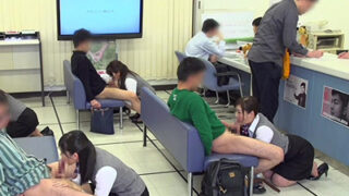 中出し銀行：精子を金銭と同等に扱い、マンコの奥へ預けるサービス