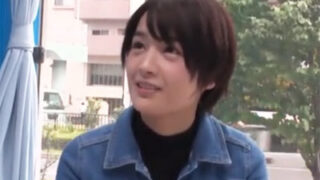 黒髪美女が騙されて挿入し、イキ狂い。