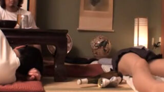 酔い潰された友人の妻の中出し寝取り