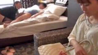 コンシェルジュが宿泊客と交換サービスを行うホテル