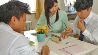 女教師が生徒を呼んだ自宅を奪われ、輪姦された