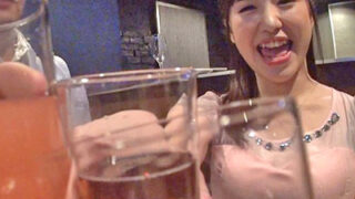 二次会で酔っ払った美少女と休憩