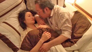 夫が仕組んだ寝取られSEXで嫉妬が興奮を倍増させる