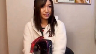 女子大生を狙う中出しレイプ整体師