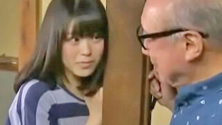 お爺ちゃんの孫娘に眠剤を盛り裏切る