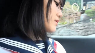 巨乳の地味顔JKがハメ撮り温泉旅行で中出しし、着床アクメを迎える