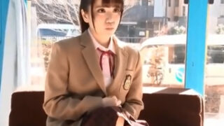 ハリのある美少女JKがMM号でマジイキ