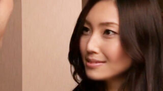 義父と妻が関わる性的な問題を描いた作品