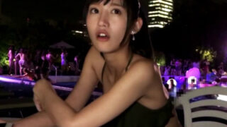 ナイトプールでナンパされた美女がエロい娘に鬼ピスされる。