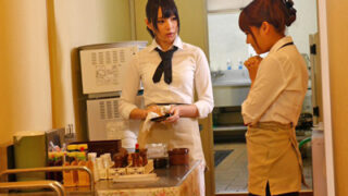 バイト店員が客に押し込みレイプされる