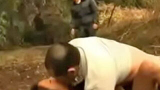 目撃者が助けず連続レイプ