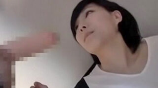 出張マッサージ師が勃起した男性の性器を見せつけ、本番の性行為に及ぼうとした