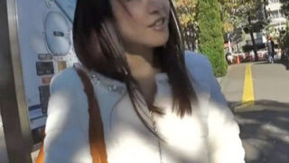 欲求不満な素人妻をガチナンパし、即ハメ・中出しまでした