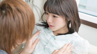 透明感溢れる美少女とラブラブSEX