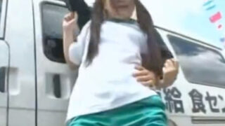 体育祭でJKを連れ出し、野外で顔射レイプした事件