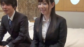 報酬に目がくらんだ巨乳OLが同僚とカメラの前で中出しセックス