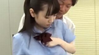 胸チラJKへの顔射レイプは大人の義務とする意味合い。