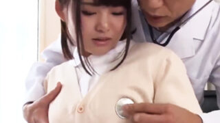 院内でドクターと体の関係を持つナース
