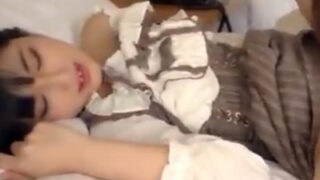 清楚系ギャップ萌え素人娘に顔射