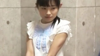 つるペタ少女が先輩に告白し、即パコし、初めての中出しパコが発生